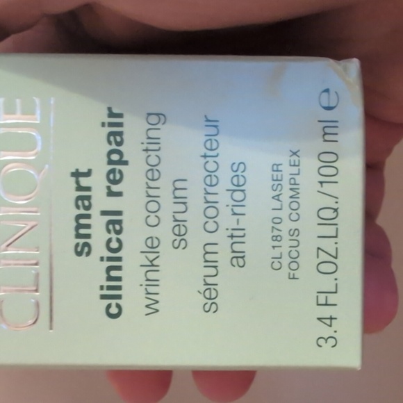 Clinique Smart Clinical Repair Wrinkle Correcting Serum - Picture 3 of 3